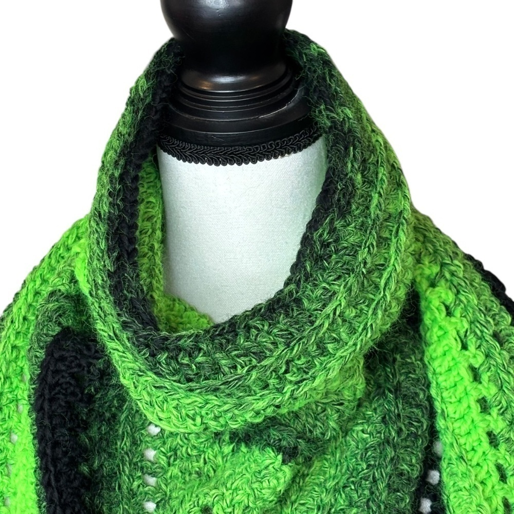 Handcrafted Crochet Cowl Neck Scarf With Fringe New Handmade by Seller Knit - Picture 5 of 16